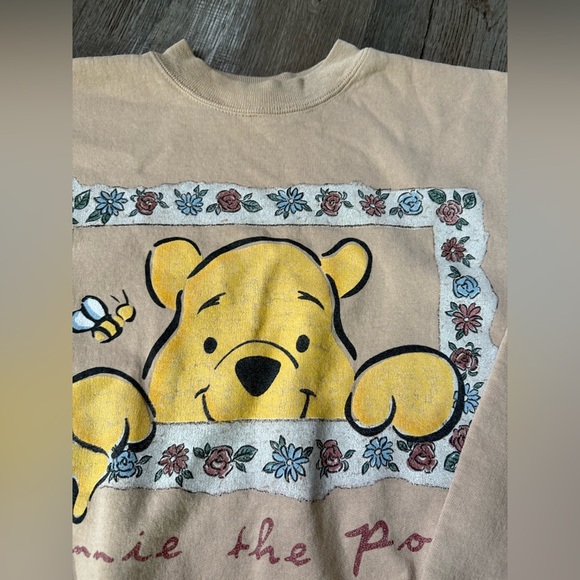 VTG Disney Winnie The Pooh Bear Sweatshirt Crewneck Graphic Beige Tan Size M - Picture 5 of 11